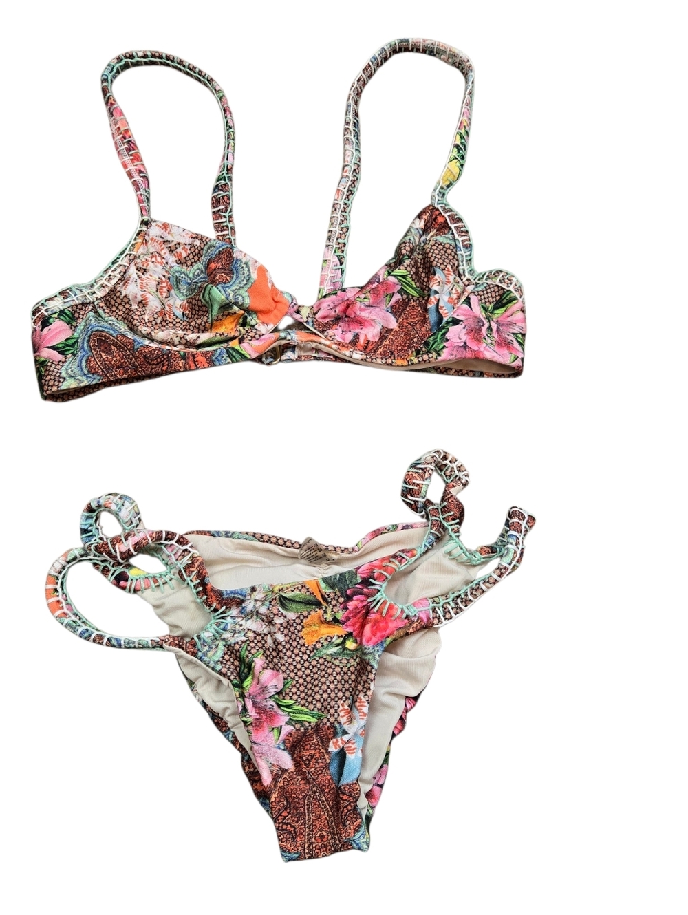 Delmaar swim bikini Set. Size Small( Runs Smaller). Read